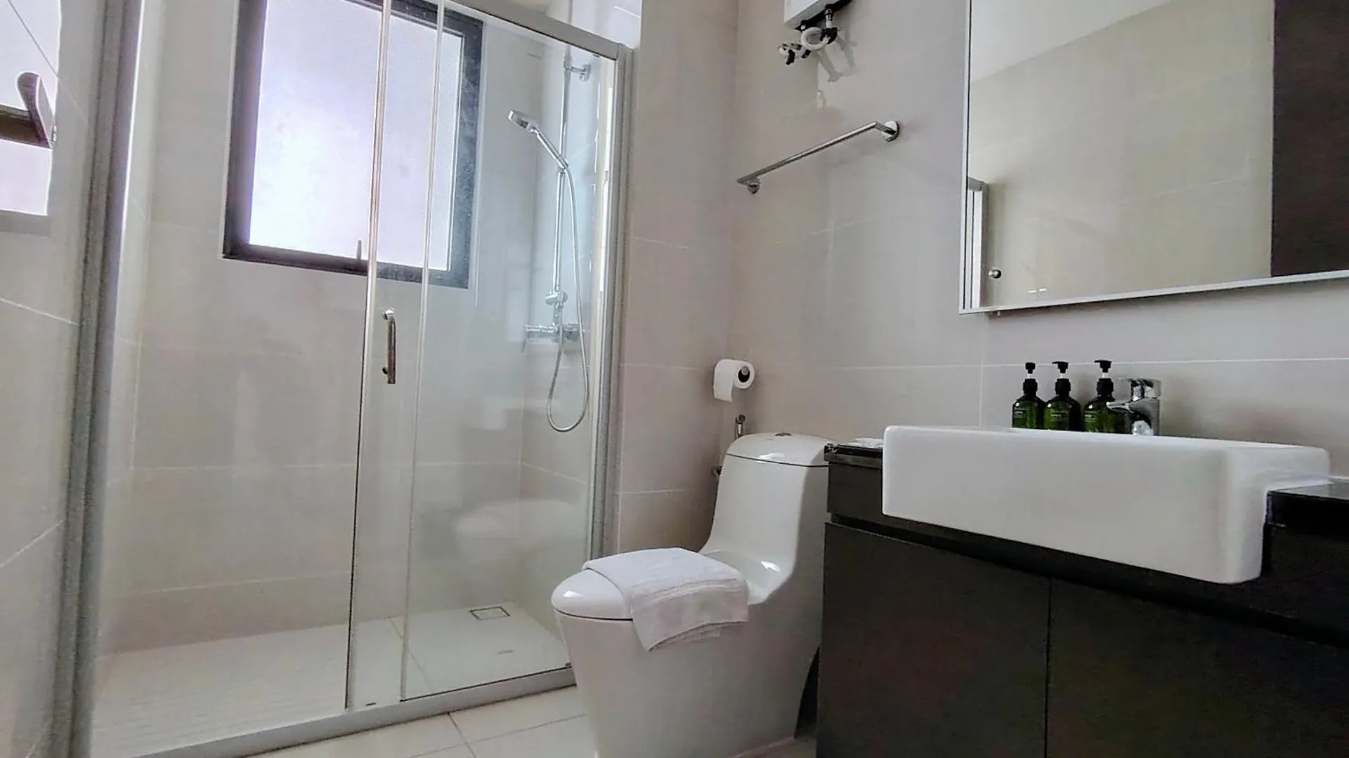 Deluxe 3 Bed 3 Bath Apartment Johor Bahru