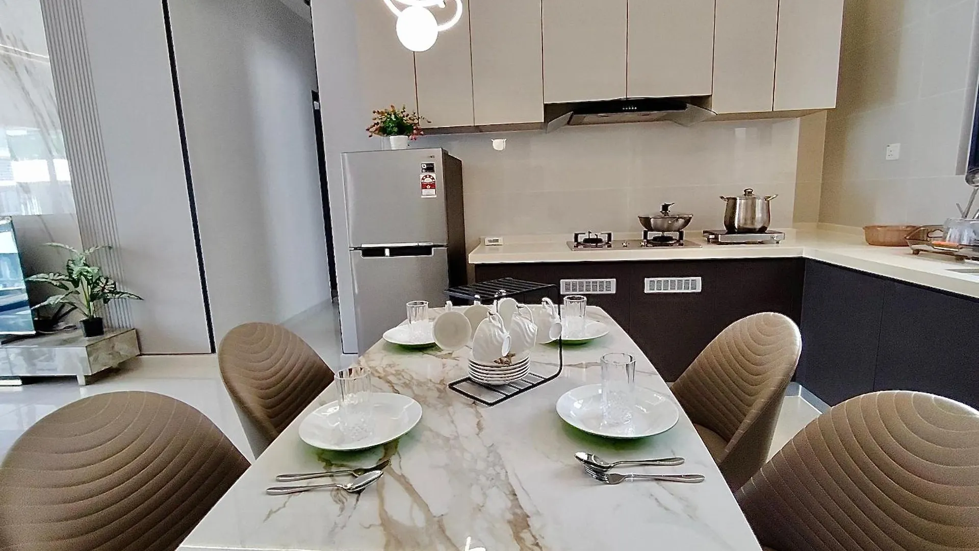 Deluxe 3 Bed 3 Bath Apartment Johor Bahru 0*,  Malajsie